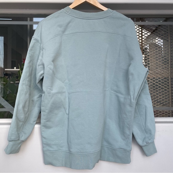SOLD LULULEMON Perfectly Oversized Crew Blue Cast Size 2/4 - Picture 4 of 7